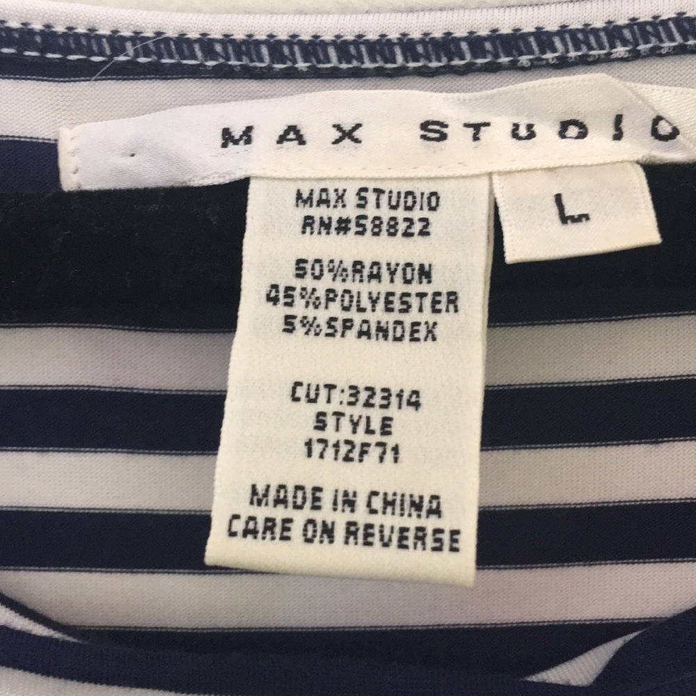 Max Studio Navy&White Striped Short sleeve Top Size L - Picture 3 of 3
